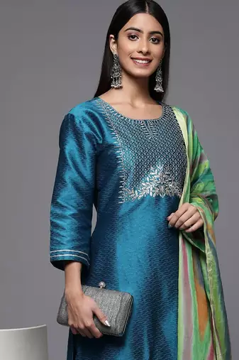 Ethnic Motifs Yoke & Woven Design Straight Kurta with Trousers & With Dupatta