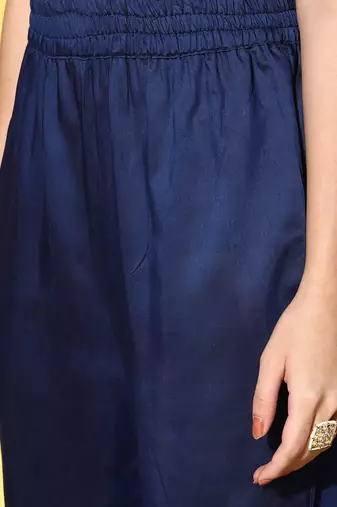 Women Floral Silk Blend Woven Metallic Kurta Set