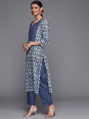 Women Blue Ethnic Motifs Printed Pure Cotton Kurta with Trousers & Dupatta 6