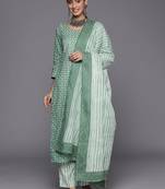 Women Green Floral Printed Pure Cotton Kurta with Trousers & With Dupatta