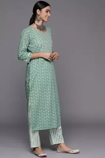 Women Green Floral Printed Pure Cotton Kurta with Trousers & With Dupatta