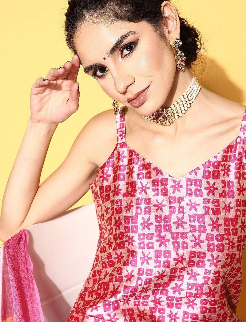 Women Abstract Tussar Silk Spaghetti Straps Kurta Set
