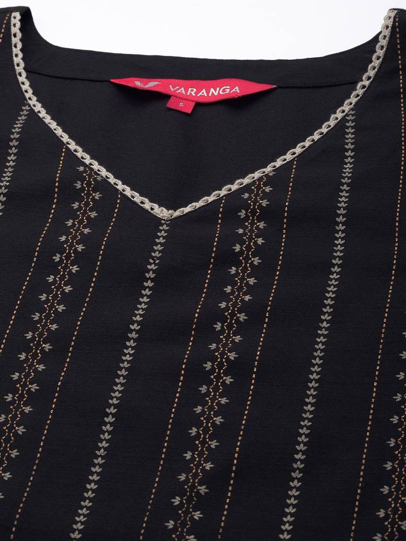 Women Black Printed Kurta with Trousers