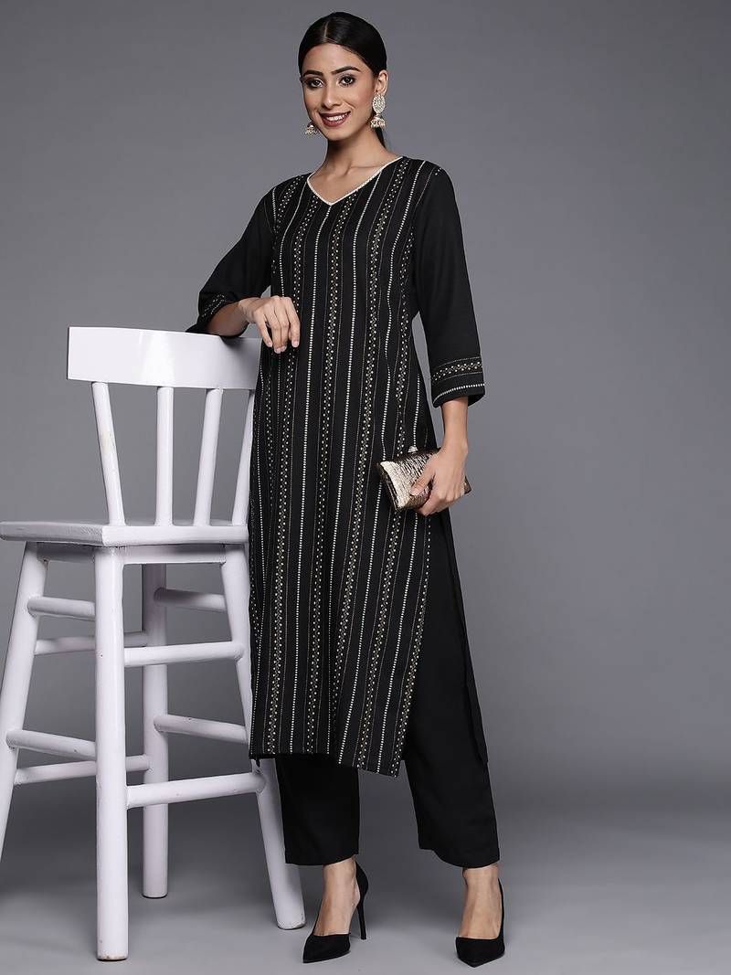 Women Black Printed Kurta with Trousers