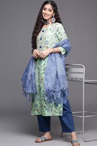 Women Blue Pure Cotton Floral Printed Sequinned Kurta with Trousers & With Dupatta