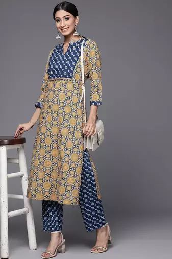 Women Beige & Blue Printed Pure Cotton Kurta with Trousers