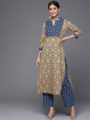 Women Beige & Blue Printed Pure Cotton Kurta with Trousers 3