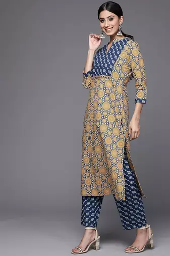 Women Beige & Blue Printed Pure Cotton Kurta with Trousers