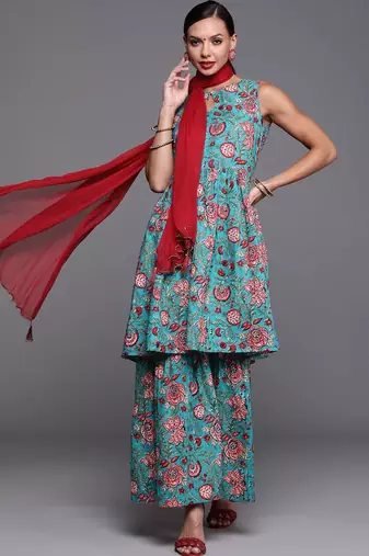 Women Blue & Red Pure Cotton Floral Print Kurta with Sharara & With Dupatta