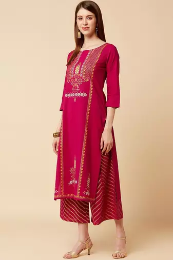 Women Magenta Printed Kurta with Palazzos