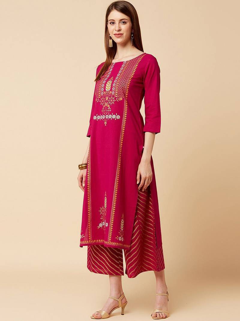 Women Magenta Printed Kurta with Palazzos