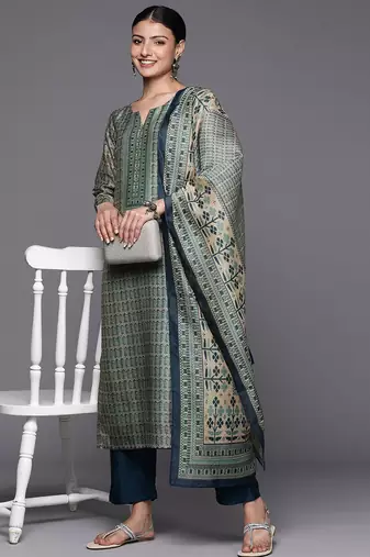 Ethnic Motifs Printed Chanderi Silk Kurta with Trousers & With Dupatta