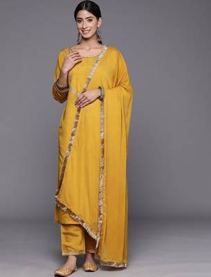 Ethnic Motifs Embroidered Regular Thread Work Kurta with Trousers & With Dupatta 1