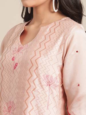Women Peach-Coloured Printed Regular Kurta with Trousers 2