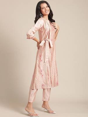 Women Peach-Coloured Printed Regular Kurta with Trousers 5