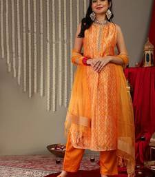 Women Printed Sequinned Kurta With Trousers & Dupatta
