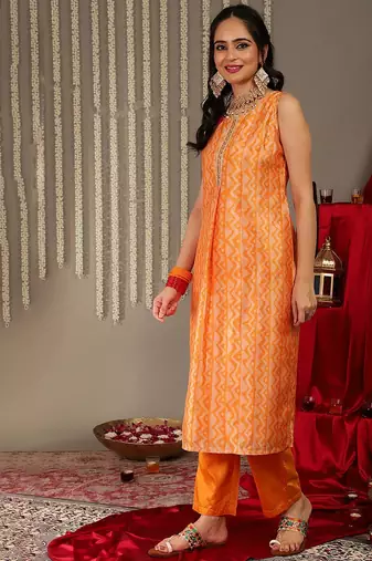 Women Printed Sequinned Kurta With Trousers & Dupatta