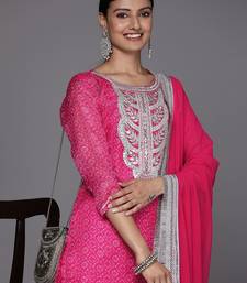 Women Floral Yoke Design Bandhani Kurta with Trousers & Dupatta