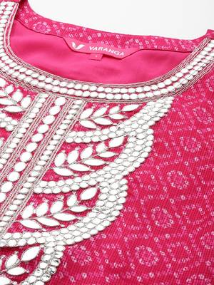 Women Floral Yoke Design Bandhani Kurta with Trousers & Dupatta 3