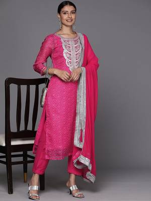Women Floral Yoke Design Bandhani Kurta with Trousers & Dupatta 6