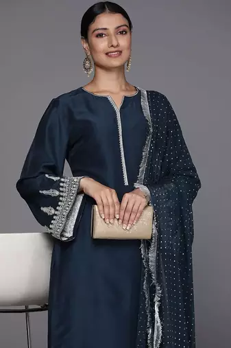 Women Ethnic Motifs Embroidered Regular Kurta with Trousers & With Dupatta