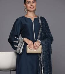Women Ethnic Motifs Embroidered Regular Kurta with Trousers & With Dupatta