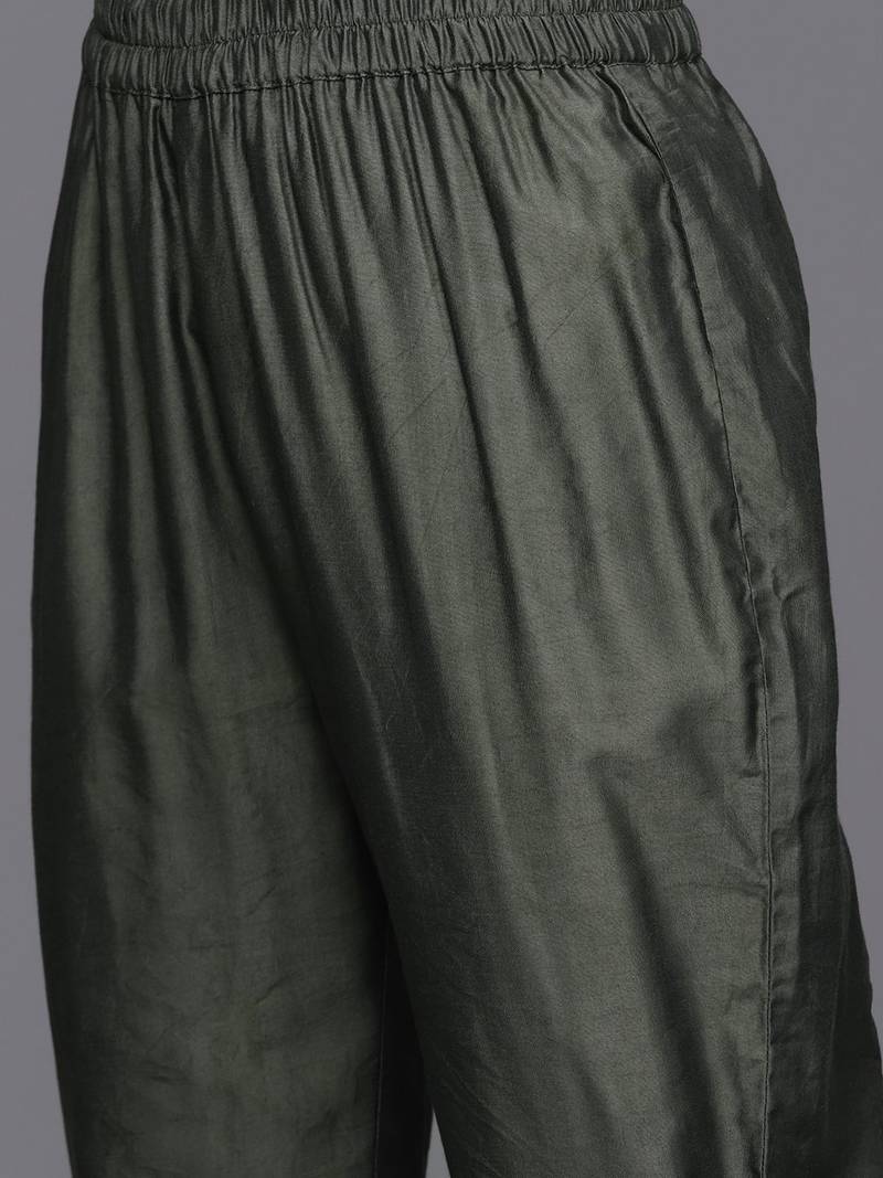 Ethnic Motifs Printed Sequinned Chanderi Silk Kurta with Trousers & With Dupatta