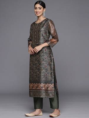 Ethnic Motifs Printed Sequinned Chanderi Silk Kurta with Trousers & With Dupatta 5
