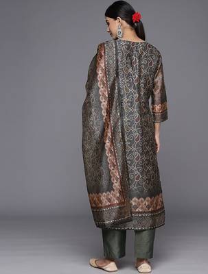 Ethnic Motifs Printed Sequinned Chanderi Silk Kurta with Trousers & With Dupatta 6