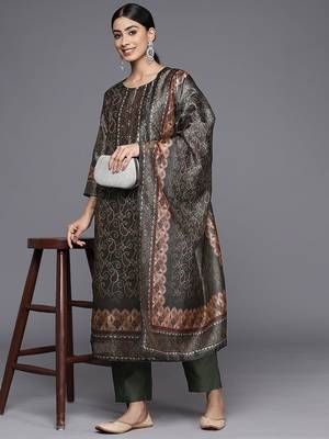 Ethnic Motifs Printed Sequinned Chanderi Silk Kurta with Trousers & With Dupatta 7