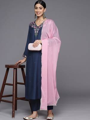 Floral Yoke Design Regular Sequinned Kurta with Trousers & With Dupatta 8