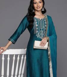 Ethnic Motifs Embroidered Sequinned Kurta With Trousers & Dupatta
