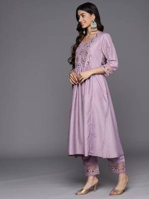 Embroidered Empire Sequinned Kurta With Trousers & Dupatta 6