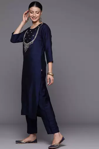 Women Embroidered Sequinned Silk Kurta with Trousers & Dupatta