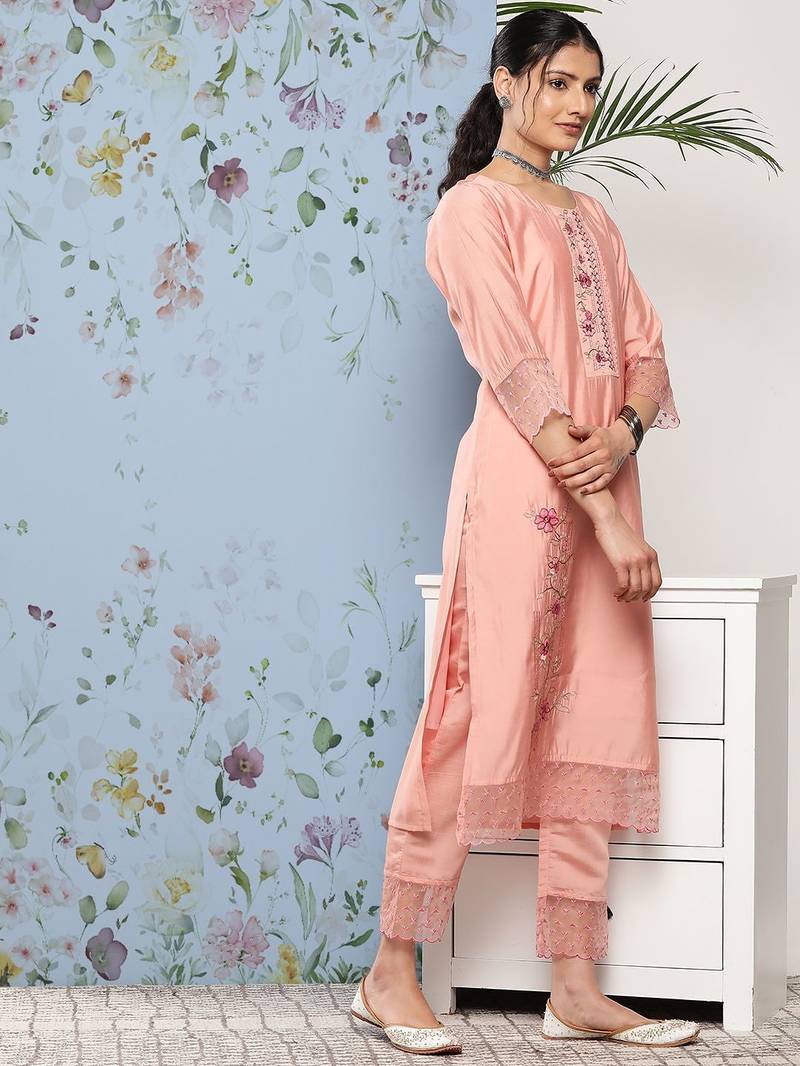 Women Peach-Coloured Floral Embroidered Thread Work Kurta with Trousers & With Dupatta