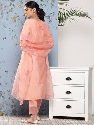 Women Peach-Coloured Floral Embroidered Thread Work Kurta with Trousers & With Dupatta 3