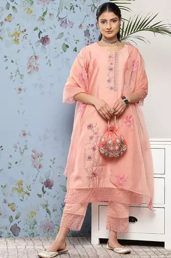 Women Peach-Coloured Floral Embroidered Thread Work Kurta with Trousers & With Dupatta