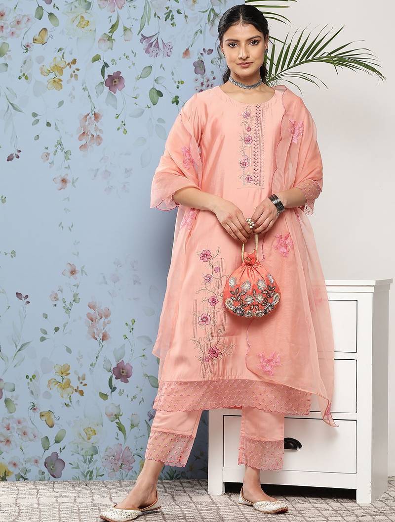 Women Peach-Coloured Floral Embroidered Thread Work Kurta with Trousers & With Dupatta
