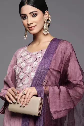 Women Mauve Ethnic Motifs Yoke Design Kurta with Trousers & With Dupatta