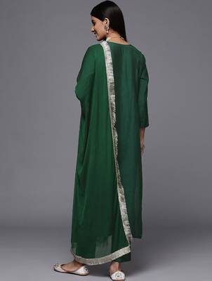 Women Floral Embroidered Kurta with Trousers & Dupatta 7