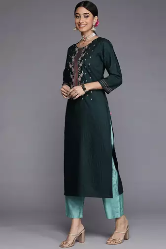 Women Green Yoke Design Thread Work Dupion Silk Kurta with Trousers & Dupatta