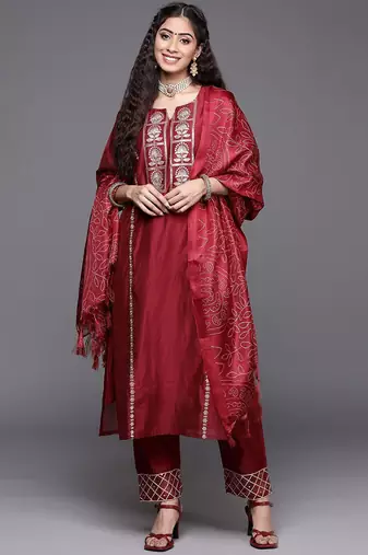 Women Maroon Embroidered Kurta with Trousers & With Dupatta