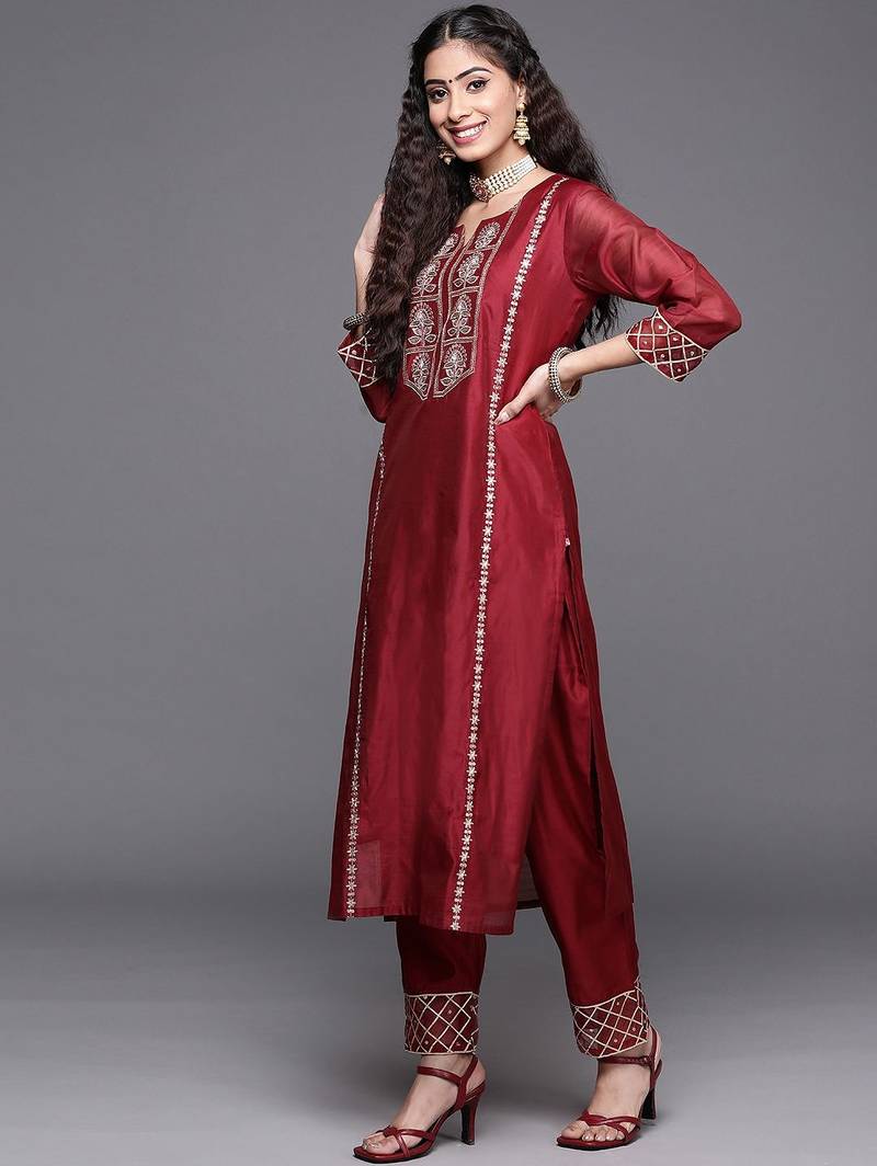 Women Maroon Embroidered Kurta with Trousers & With Dupatta
