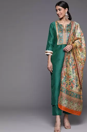 Women Green Ethnic Motifs Yoke Design Kurta with Trousers & With Dupatta