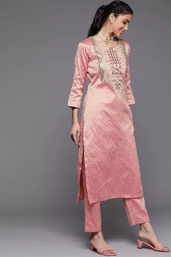 Women Dusty Pink Ethnic Motifs Embroidered Kurta with Trousers & Dupatta