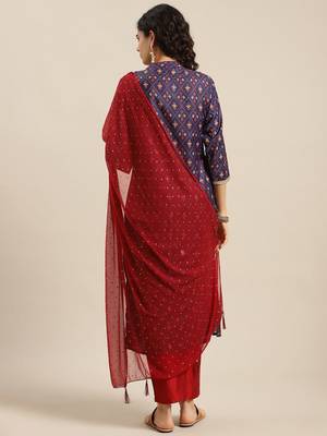 Women Purple Printed Angrakha Pure Silk Kurta with Trousers & With Dupatta 6