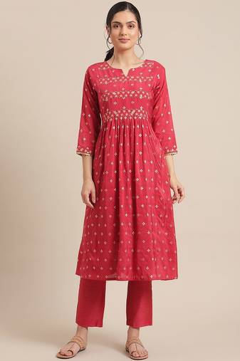 Women Red & Gold-Toned Floral Embroidered Mirror Work Pleated Kurta With Trousers