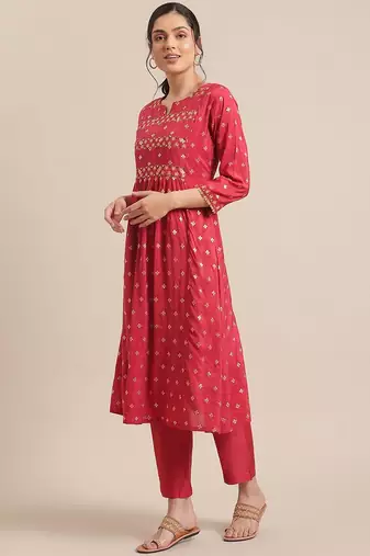Women Red & Gold-Toned Floral Embroidered Mirror Work Pleated Kurta With Trousers