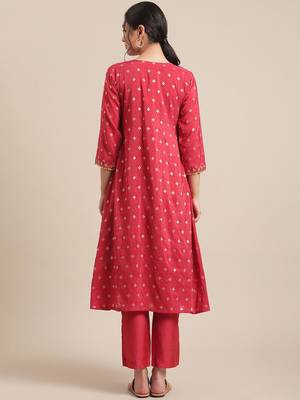 Women Red & Gold-Toned Floral Embroidered Mirror Work Pleated Kurta With Trousers 6