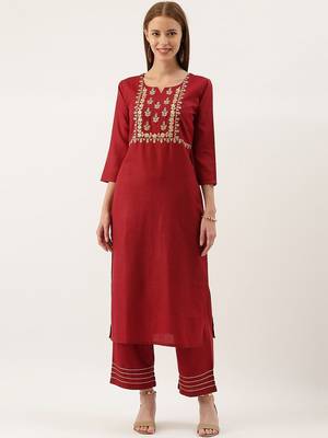 Women Maroon Floral Embroidered Kurta with Trousers 1